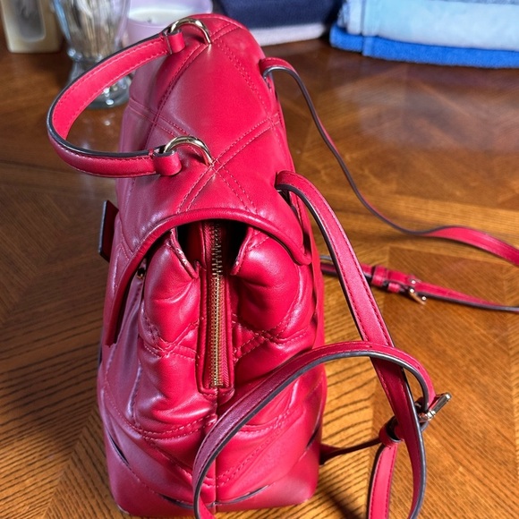 Michael Kors Serena quilted flap backpack in chili red - Picture 6 of 12